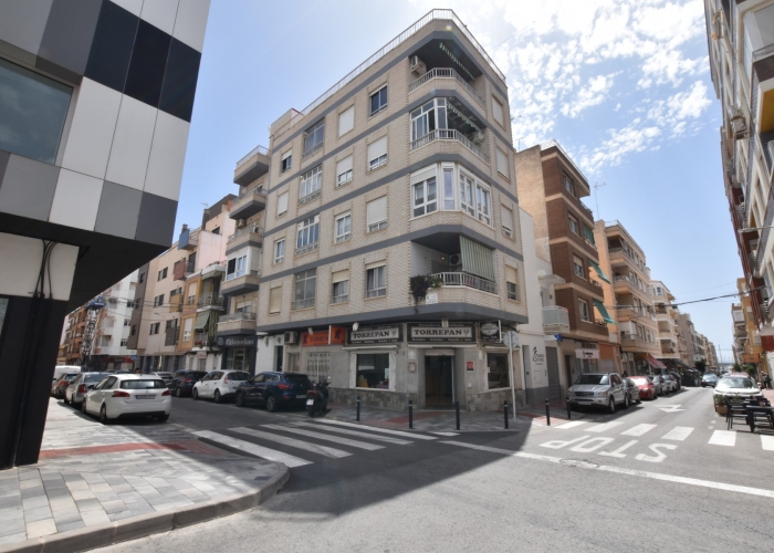 Re-Sale - Apartment - Torrevieja - Torrevieja - Centre