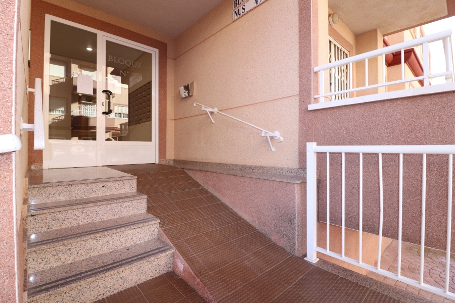 Re-Sale - Apartment - Algorfa - Algorfa - Village