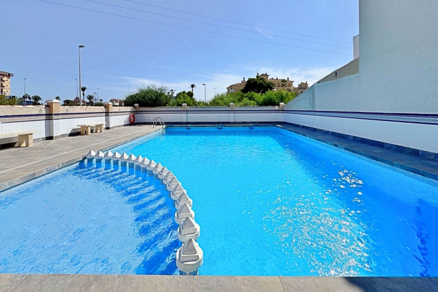 Re-Sale - Apartment - Orihuela Costa - La Zenia