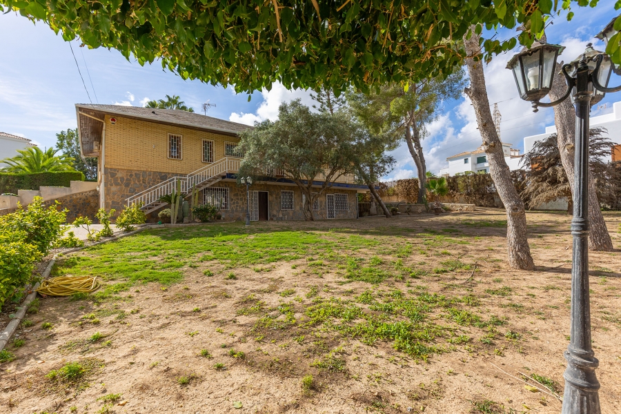 Re-Sale - Detached Villa - Orihuela Costa - Las Filipinas