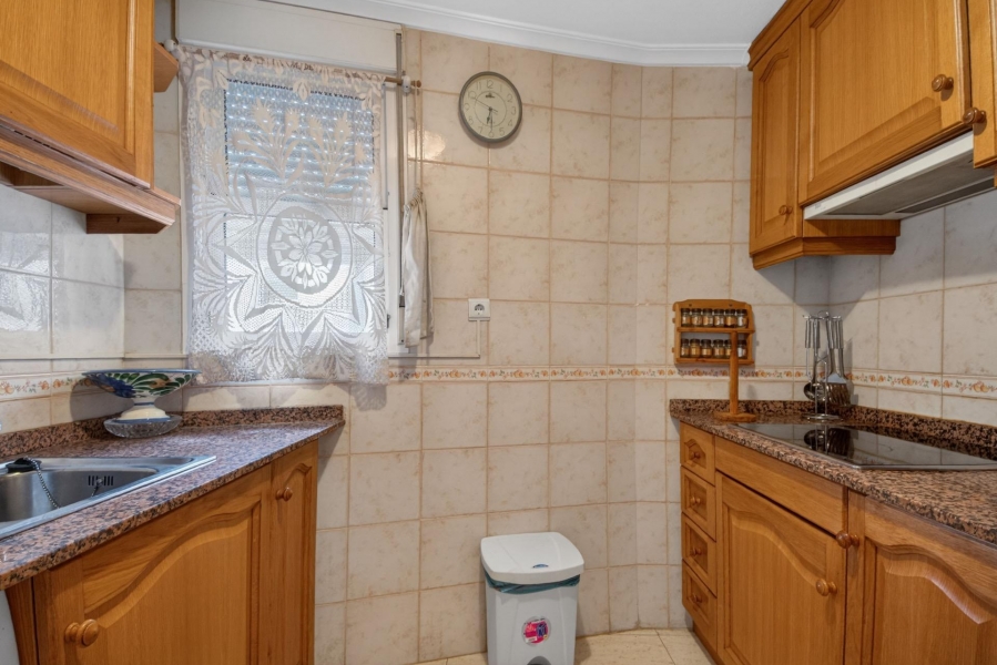 Re-Sale - Apartment - Torrevieja - Torrevieja - Centre