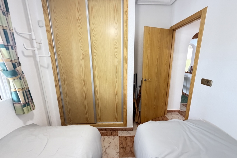 Re-Sale - Bungalow - Orihuela Costa - La Zenia