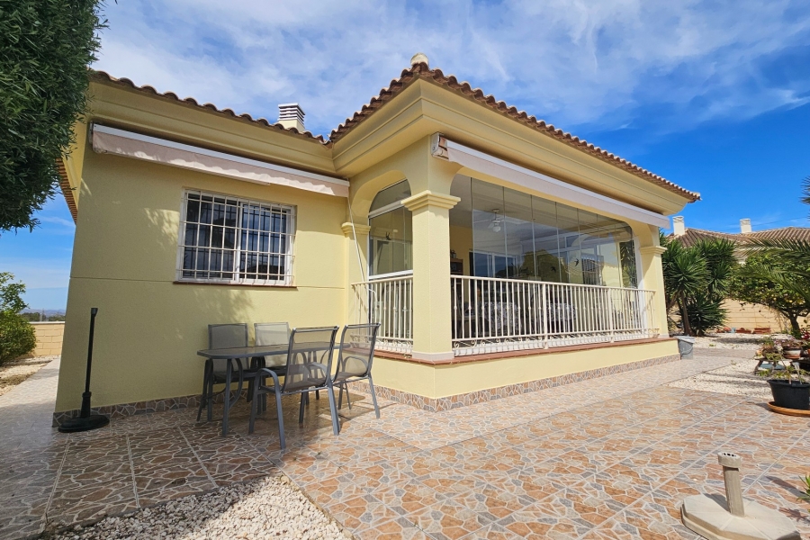 Re-Sale - Detached Villa - La Marina - La Marina - Urbanization