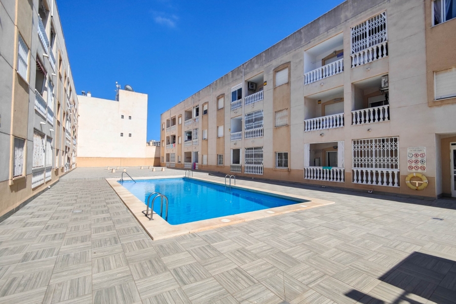 Re-Sale - Apartment - Torrevieja - Torrevieja - Centre