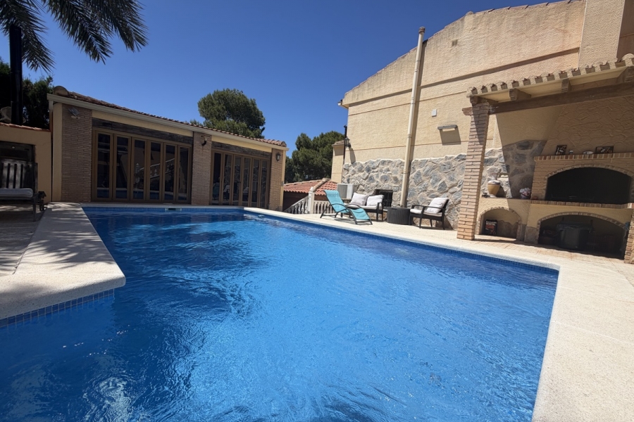 Re-Sale - Detached Villa - Torrevieja - Los Balcones
