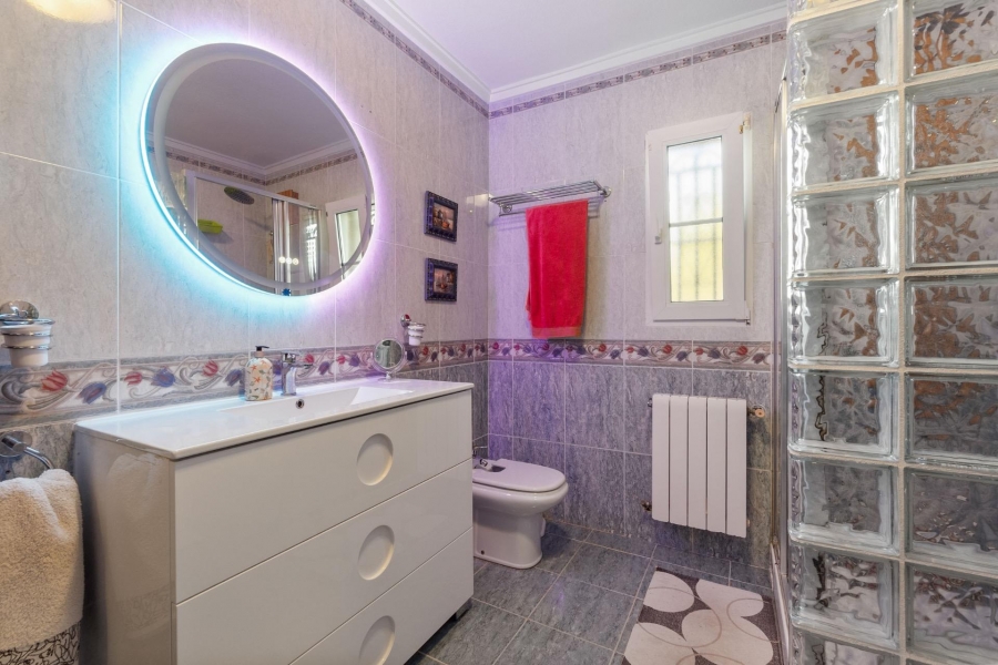 Re-Sale - Detached Villa - Torrevieja - Los Balcones