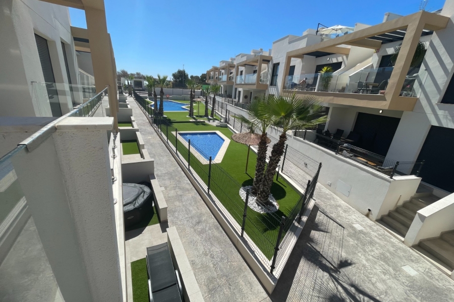 Re-Sale - Apartment - Orihuela Costa - Villamartin