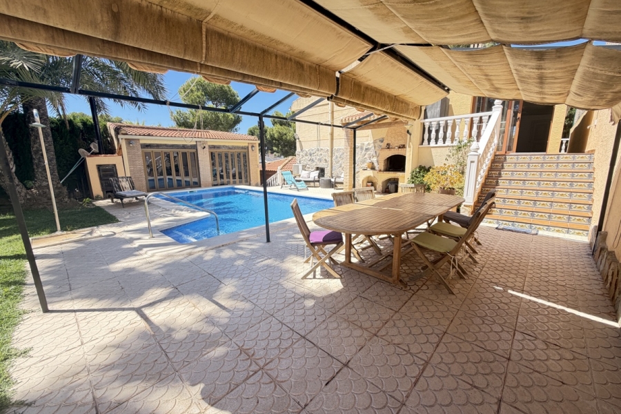 Re-Sale - Detached Villa - Torrevieja - Los Balcones