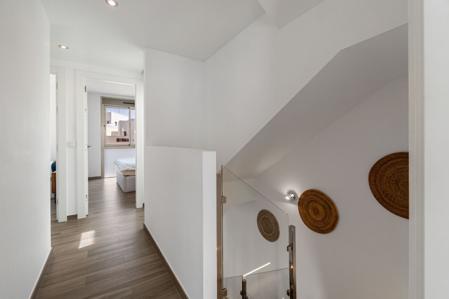 Re-Sale - Detached Villa - Orihuela Costa - Villamartin