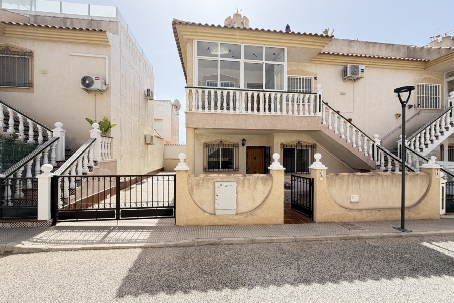 Re-Sale - Apartment - Orihuela Costa - La Zenia