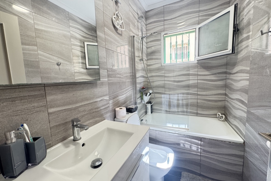 Re-Sale - Detached Villa - Orihuela Costa - Villamartin
