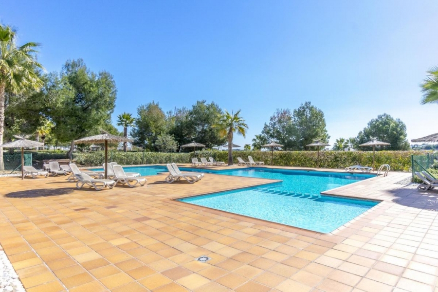 Re-Sale - Apartment - Las Colinas Golf Resort
