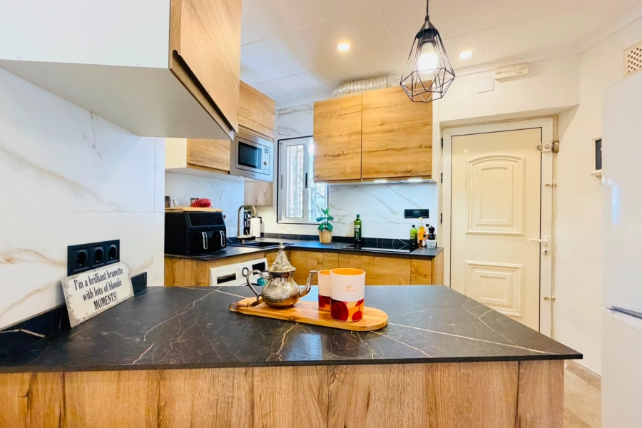 Re-Sale - Apartment - San Miguel de Salinas - Las Comunicaciones