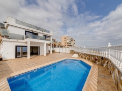 Detached Villa - Re-Sale - La Mata - La Mata - Town