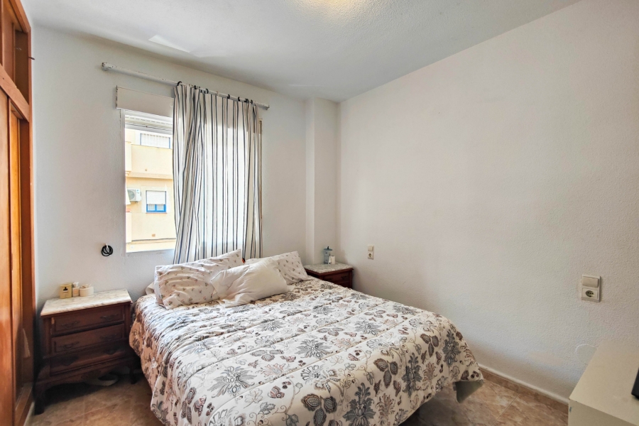 Re-Sale - Apartment - Torrevieja - Torrevieja - Centre