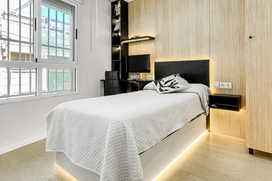 Re-Sale - Apartment - Torrevieja - Torrevieja - Centre