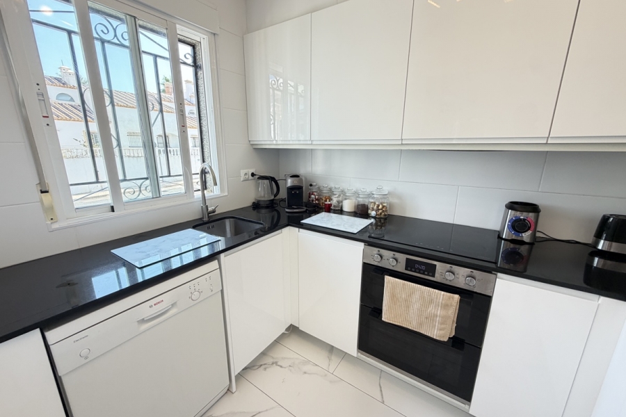 Re-Sale - Detached Villa - Orihuela Costa - Villamartin