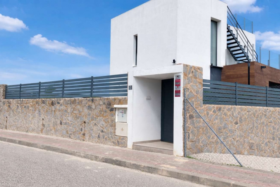 Re-Sale - Detached Villa - Algorfa - La Finca Golf Resort