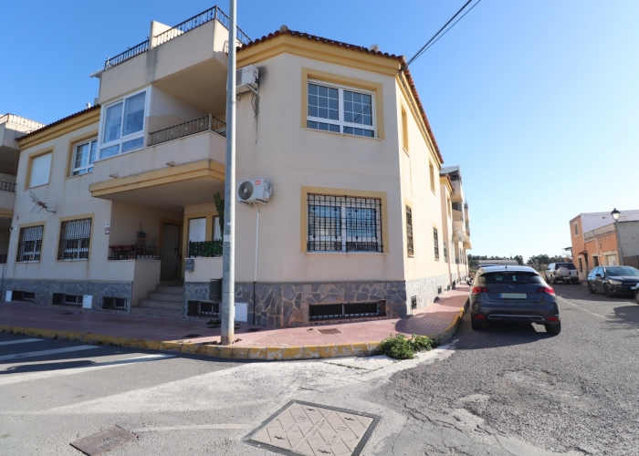 Rental - Apartment - Daya Nueva