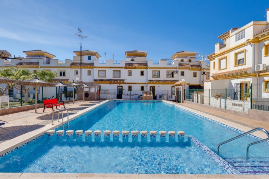 Re-Sale - Townhouse - Torrevieja - Aguas Nuevas