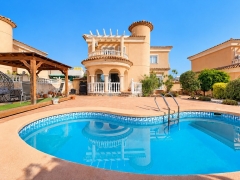 Detached Villa - Re-Sale - La Marina - La Marina - Urbanization