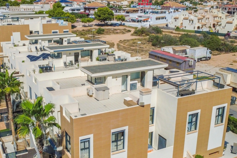 Re-Sale - Duplex - Orihuela Costa - La Zenia