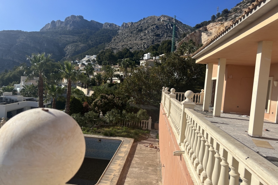 Nieuw - Vrijstaande Villa - Altea