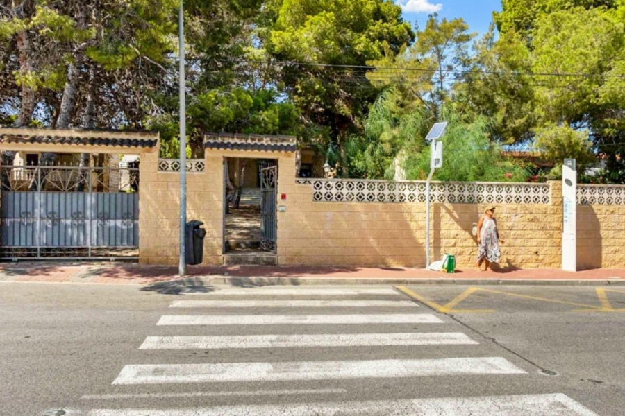 Re-Sale - Detached Villa - Orihuela Costa - Los Balcones