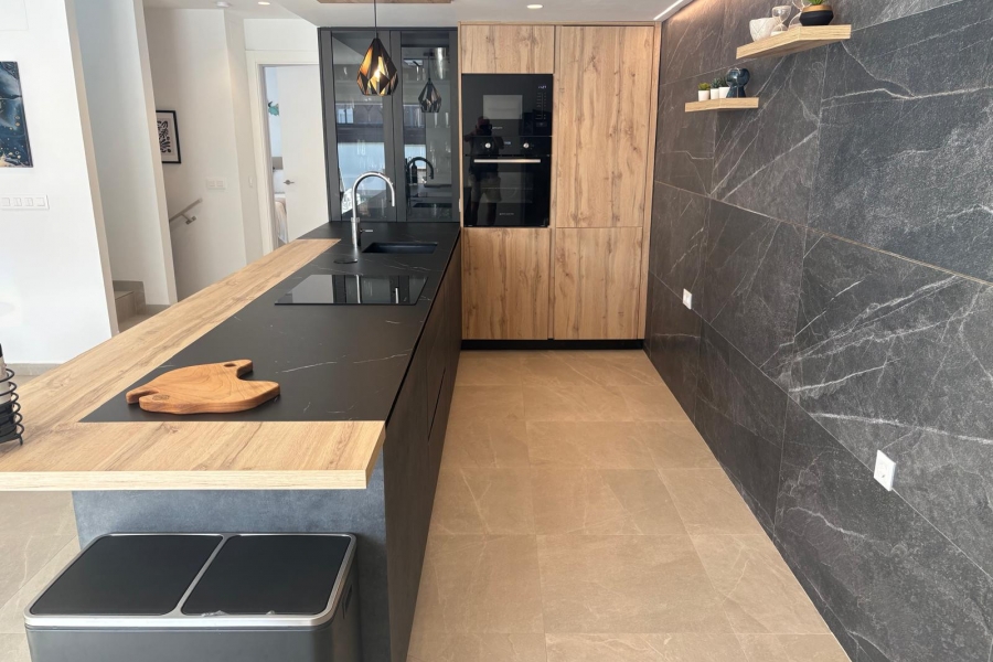 Re-Sale - Semi Detached Villa - Algorfa - La Finca Golf Resort