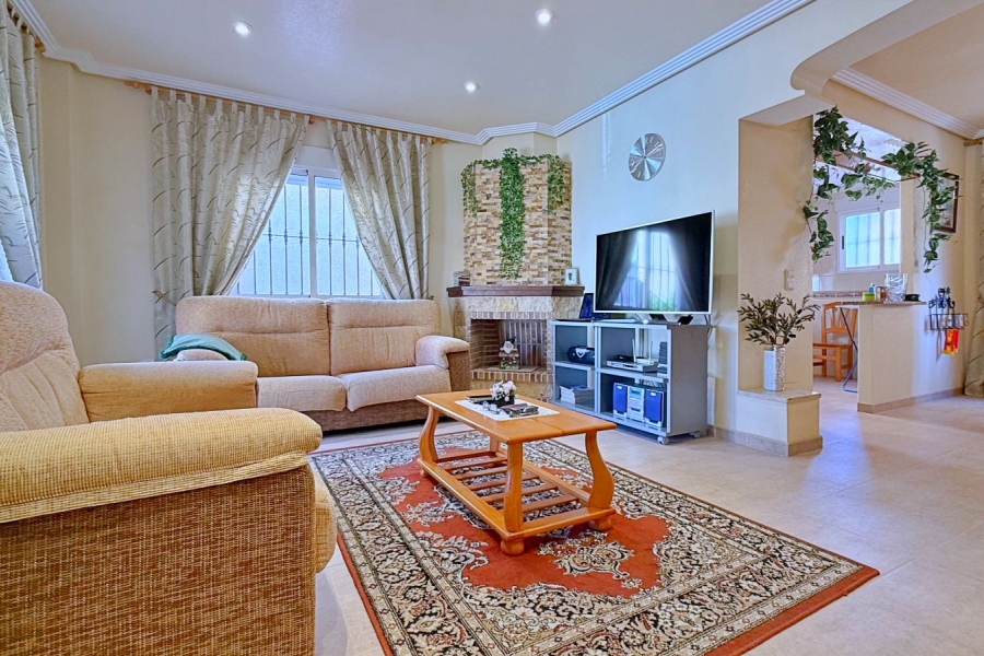 Re-Sale - Detached Villa - Orihuela Costa - Punta Prima