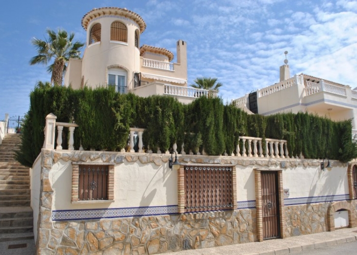 Re-Sale - Detached Villa - Orihuela Costa - Los Dolses