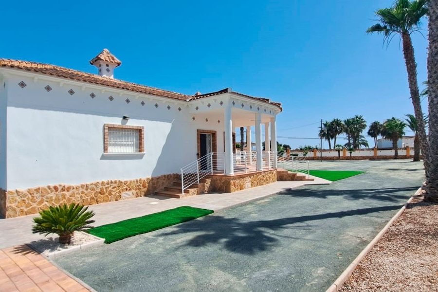 Nouveau - Maison de Campagne - Catral - Catral - Domaine