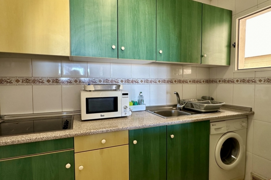 Re-Sale - Apartment - Torrevieja - Torrevieja - Centre