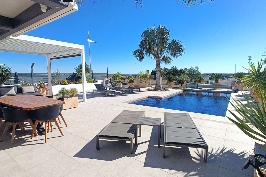 Re-Sale - Detached Villa - Algorfa - La Finca Golf Resort