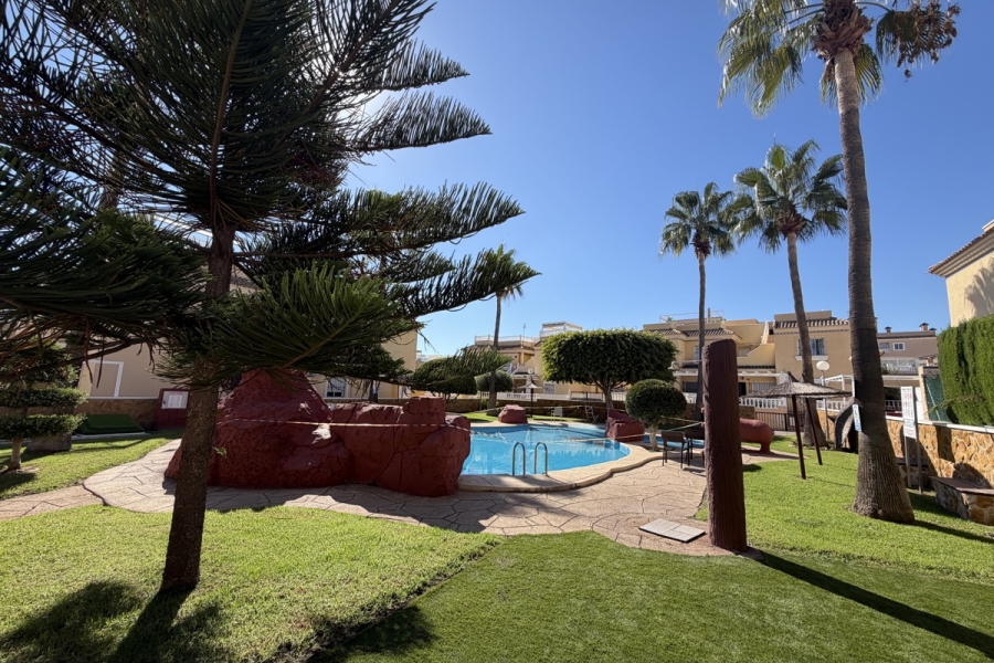 Re-Sale - Apartment - Orihuela Costa - Los Dolses