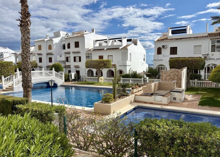 Re-Sale - Townhouse - Ciudad Quesada - Altos de Quesada