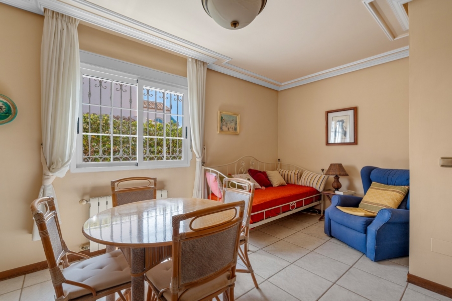 Re-Sale - Detached Villa - Torrevieja - Torre La Mata