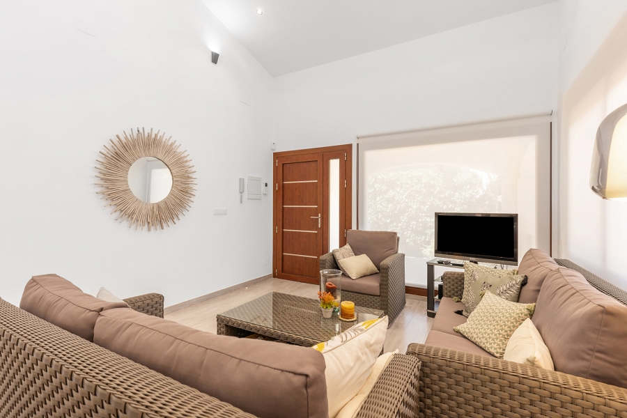 Re-Sale - Detached Villa - Orihuela Costa - Punta Prima