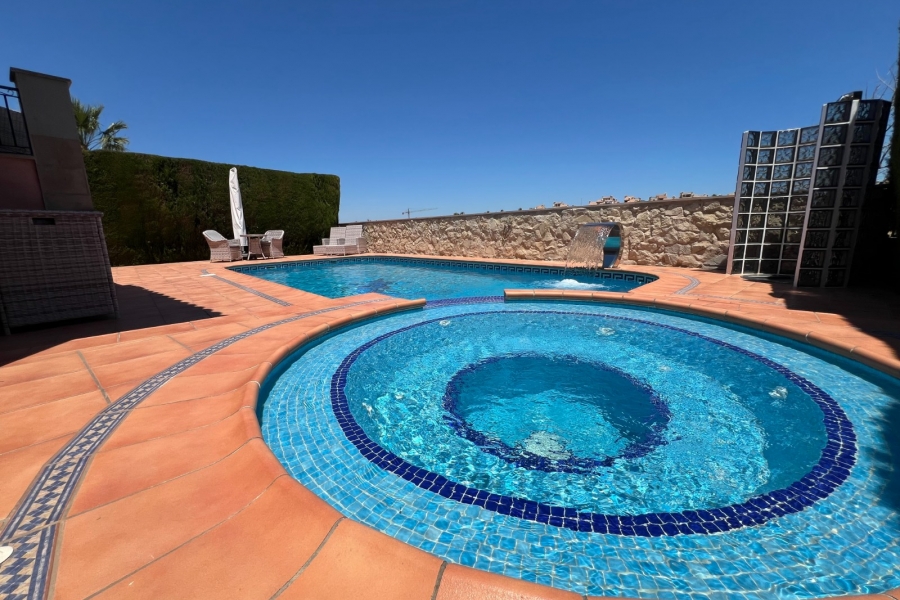 Re-Sale - Detached Villa - Algorfa - La Finca Golf Resort