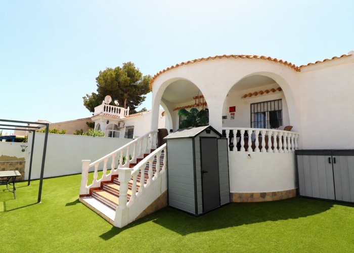 Re-Sale - Detached Villa - Orihuela Costa - Villamartin