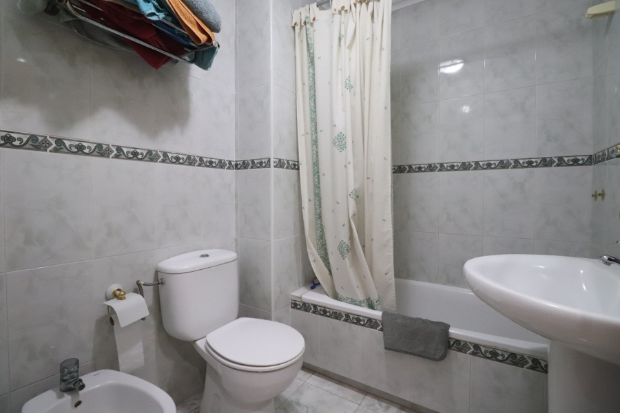 Re-Sale - Apartment - Torrevieja - Torrevieja - Centre