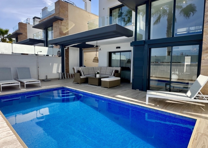 Re-Sale - Detached Villa - Orihuela Costa - Lomas de Cabo Roig