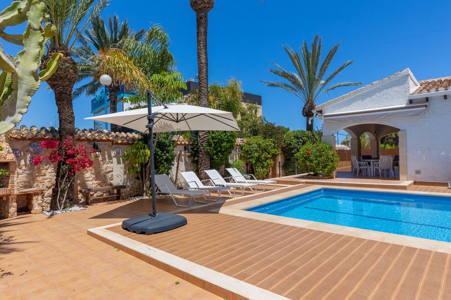Re-Sale - Detached Villa - Orihuela Costa - Punta Prima