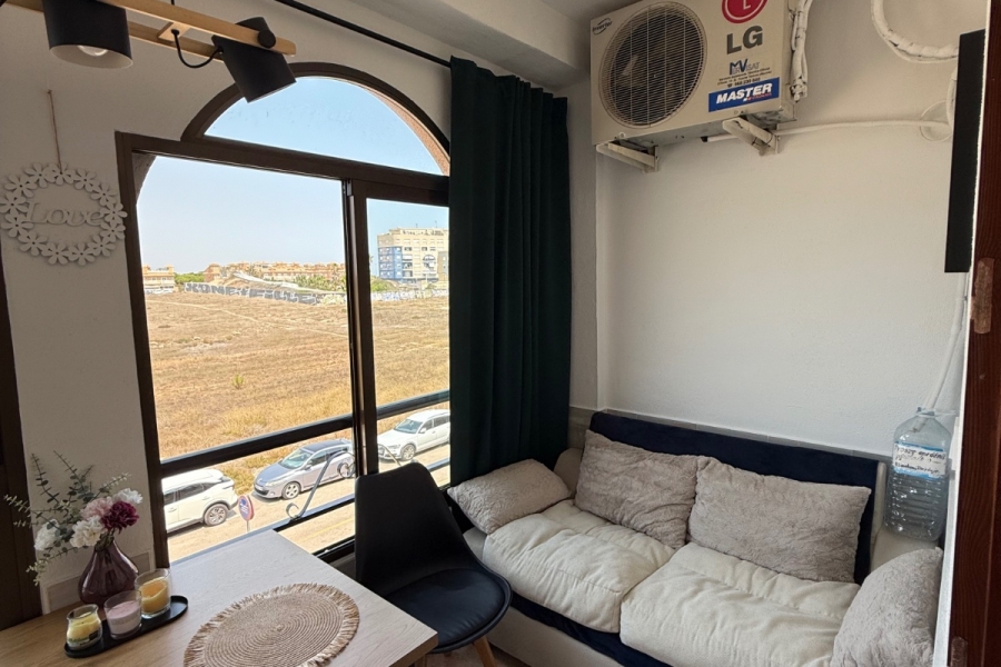 Re-Sale - Apartment - Torrevieja - Torre La Mata