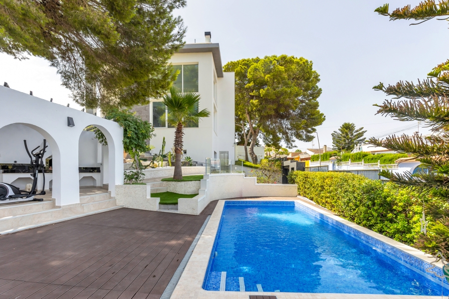 Re-Sale - Detached Villa - Orihuela Costa - Los Balcones
