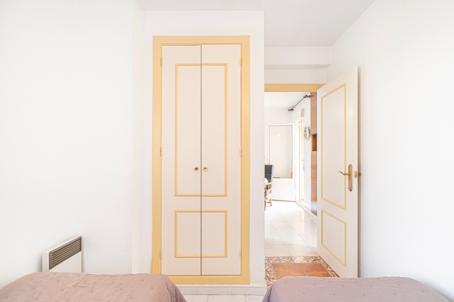 Re-Sale - Apartment - Torrevieja - Aguas Nuevas