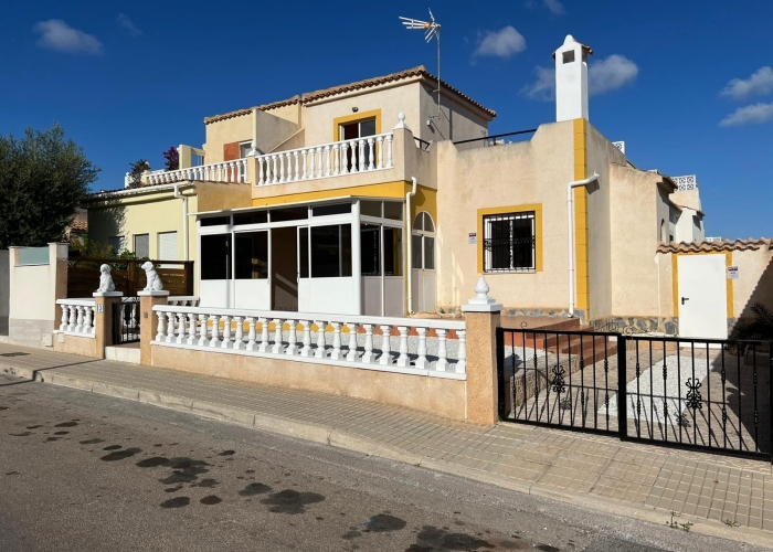Re-Sale - Townhouse - Orihuela Costa - Punta Prima