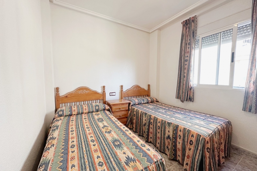 Re-Sale - Apartment - Torrevieja - Torrevieja - Centre