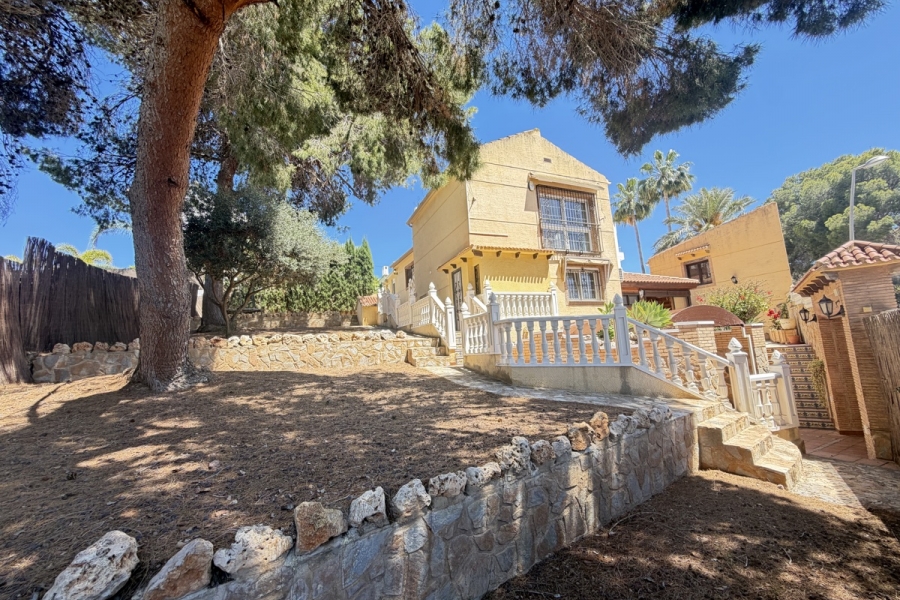 Re-Sale - Detached Villa - Torrevieja - Los Balcones