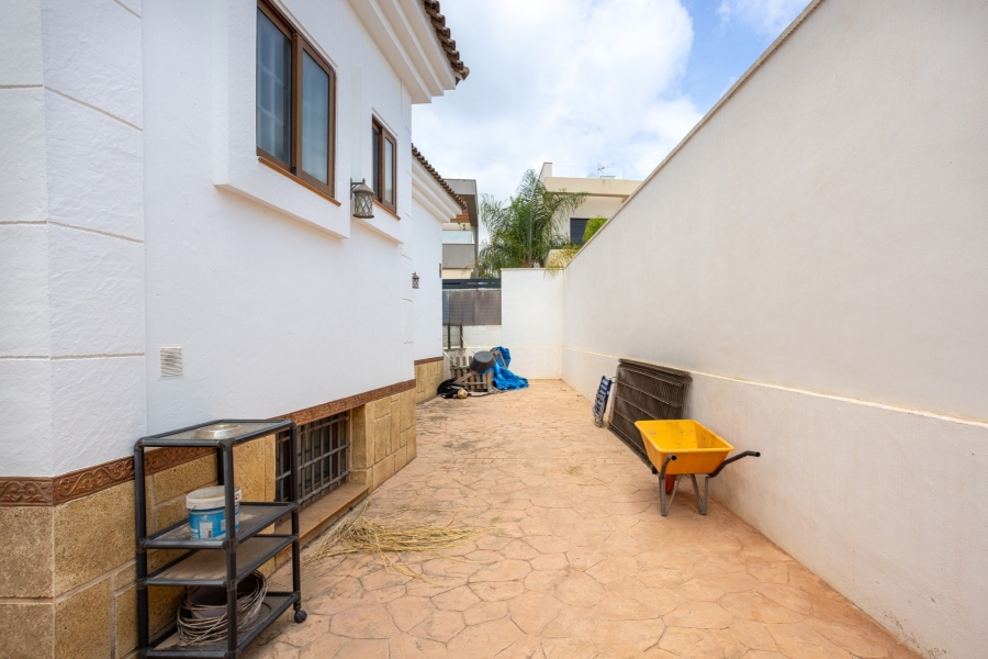 Re-Sale - Detached Villa - Los Montesinos - La Herrada